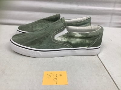 Slip On Shoes, 9, Unsure if Mens or Womens, E-Comm Return