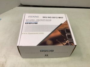 Fenni Studio Microphone, Appears New