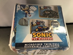 Sonic, Microfiber, Twin/Full Reversible, Comforter, Like New, Retail - $86.37