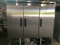 Maxx Cold Commercial 3 Door Reach in Refrigerator&nbsp;