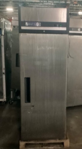 Central Exclusive 69K-031 Commercial Reach-In Refrigerator - 1 Door, 23 Cu. Ft., 26-3/4"W&nbsp;