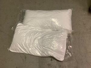 Lot of (2) Pillows, Appears New