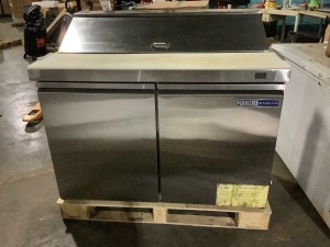 Kratos 69K-770 48"W Commercial, Sandwich/Salad Prep Table, 12 Pan Capacity - For Parts or Repair, Will Not Get Cold   