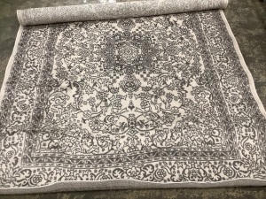 Large Area Rug, Appears New