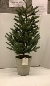 Hearth and Hand Artificial Tree, Appears New