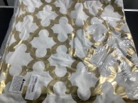 Lot of (2) Pack of 2&nbsp;Throw Pillow Covers, White, Appears New