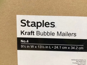 Staples Kraft Bubble Mailers, Appears new