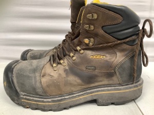 Keen Mens Boots, 11EE, E-Comm Return