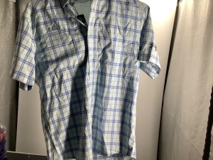 Under Armour Men's Shirt, Medium, Appears New