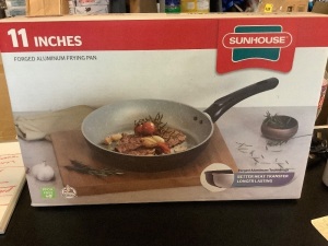 Sunhouse 11 Inch Aluminum Frying Pan, Appears New