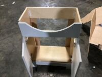 Style Selections&nbsp;&nbsp;Euro 24-in Gray Single Sink Bathroom Vanity with White Cultured Marble Top - Cabinet Needs Repair