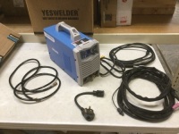 Digital MIG-205DS MIG Welder,200Amp 110/220V Dual Voltage, Gas Gasless MIG Welding Machine MIG/Lift TIG/ARC 3 in 1 Welder. Unknown Condition E-Commerce Return