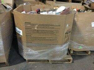 Pallet of Halloween Costumes & Accessories, Party Supplies, Decorations & More - High Piece Count!