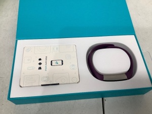 Fitbit, Untested, E-Comm Return