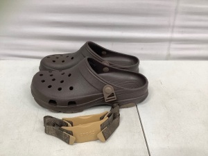 Crocs M 10/ W 12, Appears New