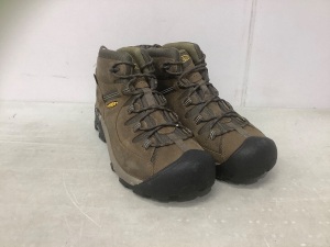 Mens Boots, Size 10.5, E-Comm Return