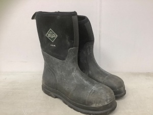 Mens Muck Boots, Size 11, E-Comm Return