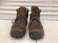 Keen Mens Shoes, 9, E-Comm Return