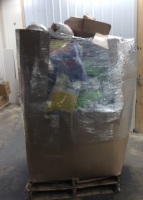 Large Pallet of Animal Care Products, Bags May Be Open, Items May Have Damage - SEE PICS