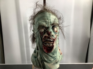 Zombie Mask, Appears New