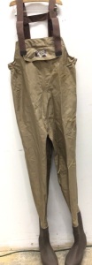 Mens Waders, Size 9R, E-Comm Return