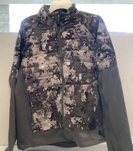 Adult Jacket, Size Large, E-Comm Return