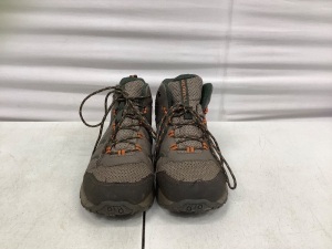 Merrell Boys Boots, Size 4, E-Comm Return