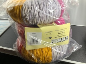 Lot of (2) Quick Start Yarn, Appears New