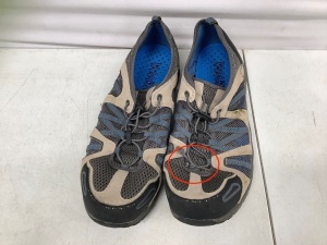 Mens Shoes, Size 11M, String Is Broken On One, E-Comm Return