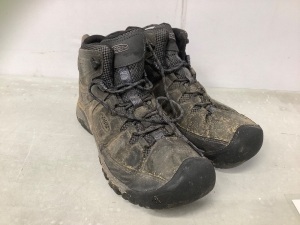 Mens Hiking Boots