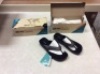 Lot of (2) Pairs of Aerothotic Flip Flops, Size 7 - New