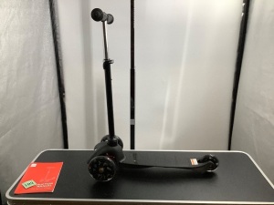 Kids Mini Kick Scooter, Missing Brake, E-commerce Return 