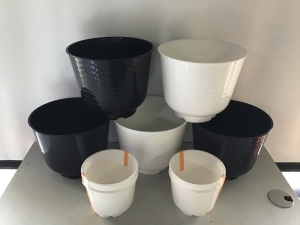 Black/White , Planters, LOT of 7, New , Retail - $5