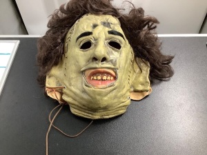 Texas Chainsaw Massacre Rubber Mask, Appears New