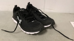 Mens Charged Running Shoes, Size 8.5