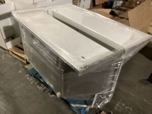 Pallet of Salvage Bathtubs - Items May Be Incomplete or Broken