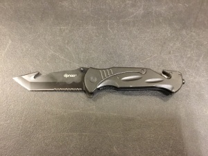 Dpnao Folding Pocket Knife with Serrated Edge - Appears New