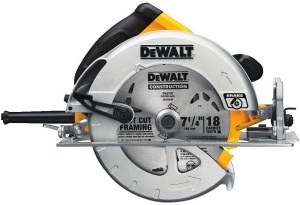 DEWALT 7-1/4-Inch Lightweight Circular Saw with Electric Brake, 15-Amp - E-Comm Return, Appears New 