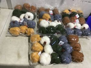 Lot of (4) 15-Packs of Small Felt Pumpkins