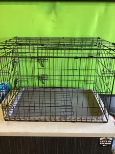 Black Dog Cage, With Easy Cleaning Tray, Like New