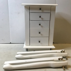 Stand Up Jewelry Box, White, Missing 1 Screw, Slight Damage, E-Commerce Return