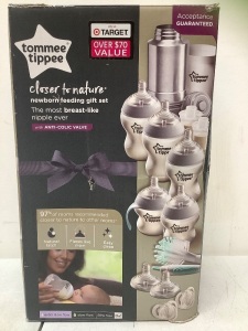 Lot of (2) Tommee Tippee Closer to Nature Baby Bottle Gift Sets