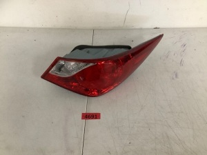 Hyundai Sonata Right Tailight