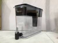 Brita Ultramax 18-Cup Water Filtration System - Small Crack