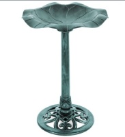 Lily Leaf Pedestal Bird Bath Decoration Accent w/ Floral Accents, Green, Appears New