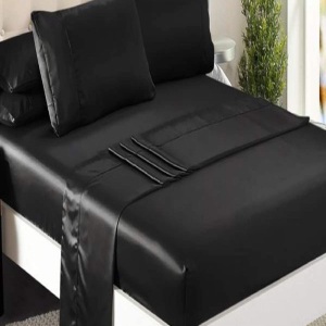 Satin Queen Bed Sheet Set, Appears New