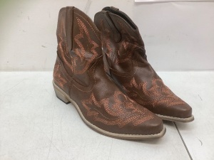 Short Western Boots, W 9.5/ M 7, Appears New