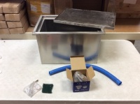 Vevor Drop In Ice Chest with Cover, Drain Pipe, and Drain Plug - E-Comm Return, Appears New with Minor Cosmetic Damage&nbsp;