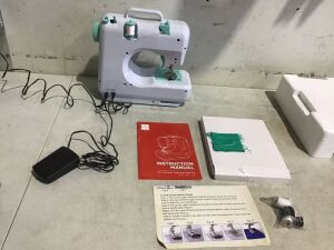 6V Portable Foot Pedal Sewing Machine w/ 12 Stitch Patterns