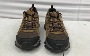 Mens Hiking Boots, Size 9.5